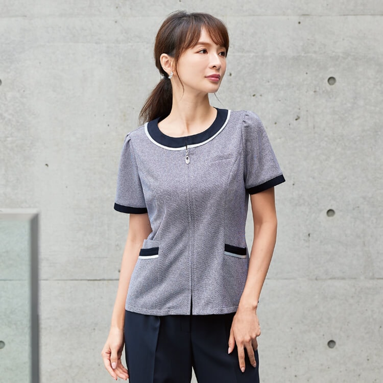 【事務服オーバブラウス】 夏用会社制服半袖・抗ウイルス・ニット素材（家庭洗濯可）5号～19号 ブルー/ジップジャケット