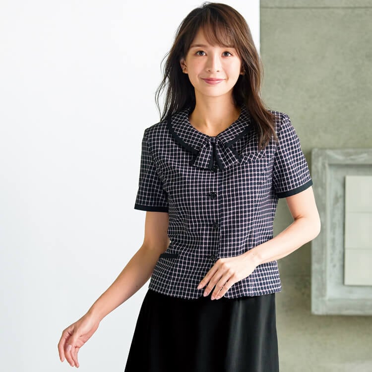 【事務服 オーバーブラウス】 チェック柄・家庭洗濯可 5～19号 ブラック 夏服/オフィスユニフォーム