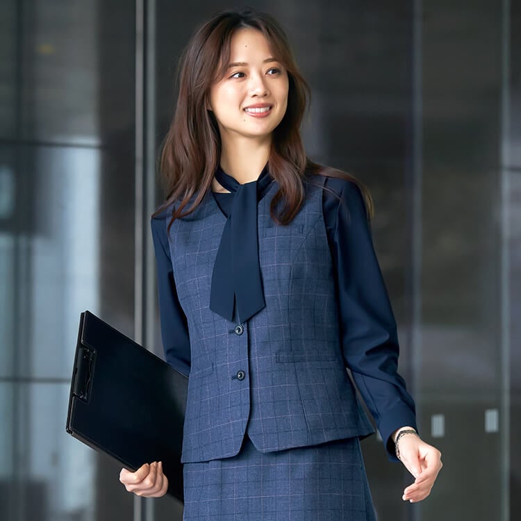 【事務服ベスト】チェック柄「上質生地」ECO素材・グリーン購入法適合 5～17号 ネイビー  企業制服 / YUKI TORII 