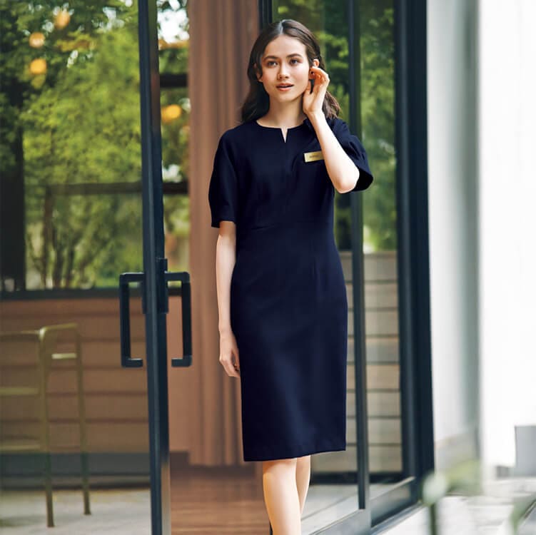 【ワンピース制服】オールシーズン素材・湿度コントロール・2WAYストレッチ・吸汗速乾・制菌防臭 5～15号 ネイビー色  受付/インフォメーション制服