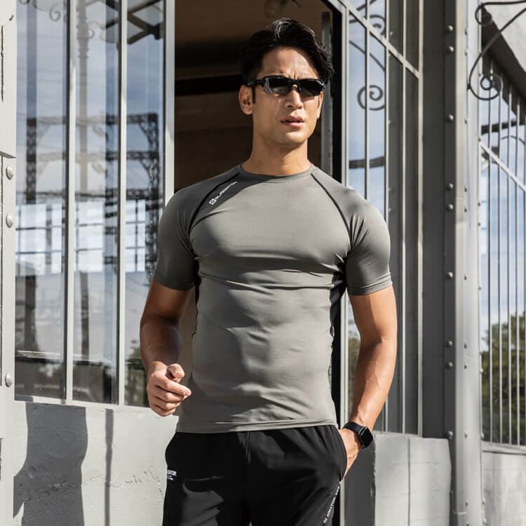 【作業着インナー半袖 男女兼用】夏用「首元と脇 メッシュ仕様」吸汗速乾・消臭・UVカット S～4XL / 5色 