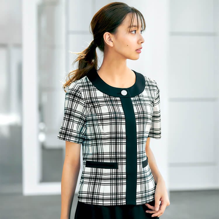 【事務服オーバーブラウス半袖】ストレッチ「ソフトな肌さわり」5～17号 企業受付制服 / マリークワント