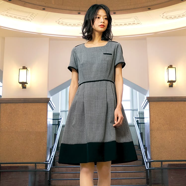 【接客業制服ワンピース半袖】ストレッチ「チェック柄」家庭洗濯可・5～17号 / マリークワント