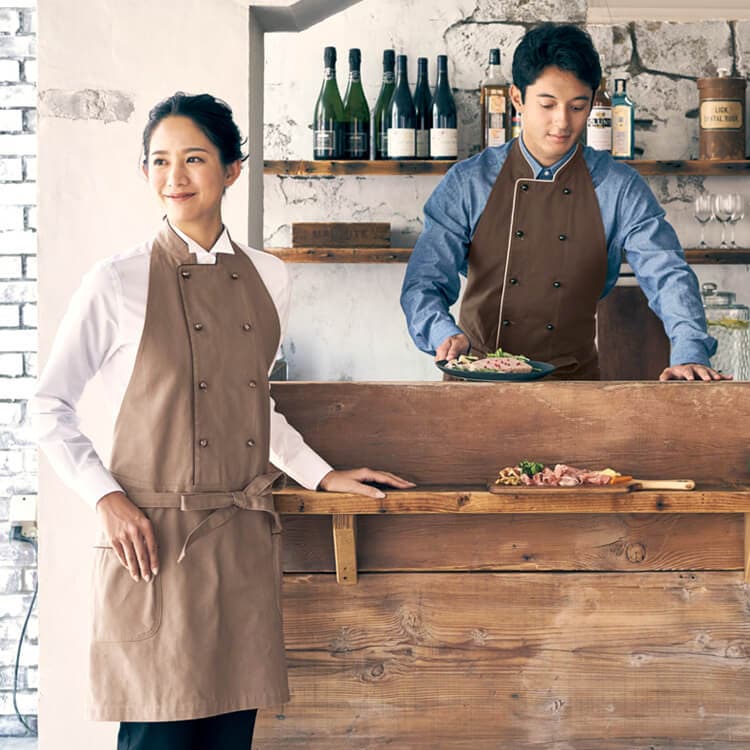 【襟付きエプロン】男女兼用「コックコートデザイン」フリーサイズ　2色 / スタッフユニフォーム