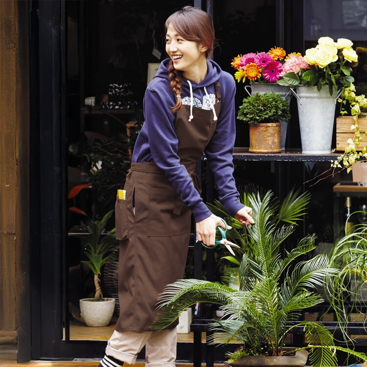 【胸当てエプロン】「丈夫な帆布素材」フリーサイズ 4色 / 店舗スタッフ制服