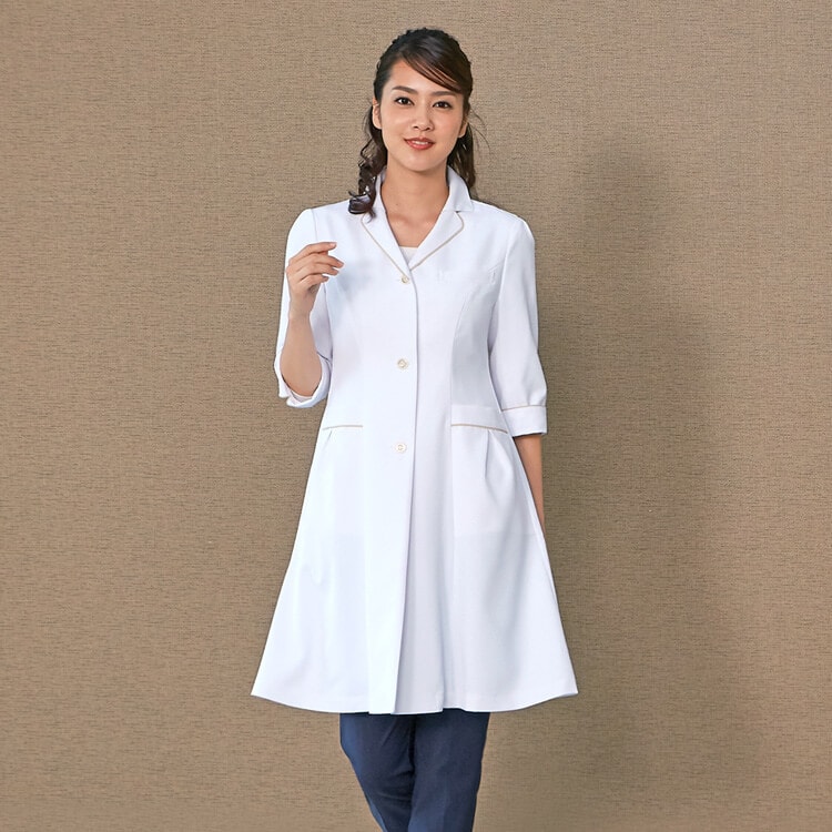 【ドクターコート レディース】七分袖「衿立てもキレイに決まるデザイン」透け防止 S～3L / 医師白衣 女性用