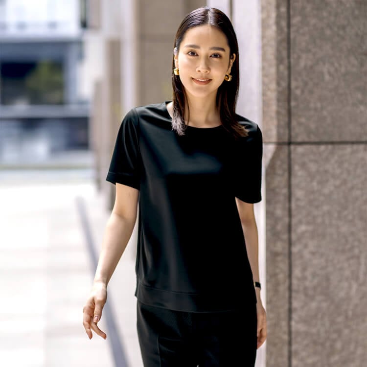 【事務服カットソー半袖】ノーアイロン「透け防止」SS～5L  黒・白色 / オフィスユニフォーム (SEL3728)