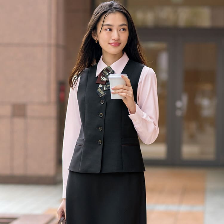 【オフィス制服 ベスト】ニット素材「環境にやさしいECO素材」ストレッチ 5～23号 チャコール色 / 事務服ユニフォーム