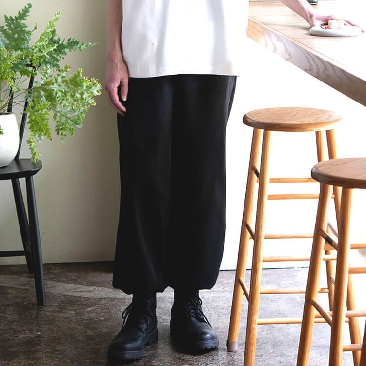 【ワイドパンツ 男女兼用】ストレッチ「前は撥水のコックコート素材」S～L ホワイト ブラック色 / スタッフユニフォーム (HYS7383)