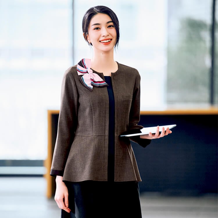 【受付ユニフォーム ジャケット】オールシーズン「ノーカラー ペプラムシルエット」2wayストレッチ・家庭洗濯可 3色 5～21号 / オフィス制服