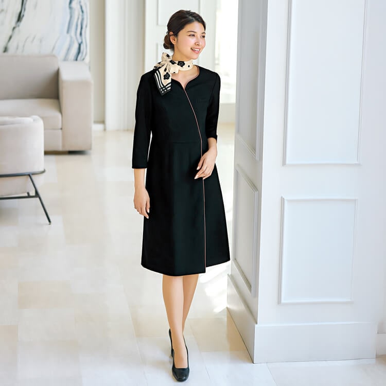 【企業受付ユニフォーム ワンピース】ニット素材「アシンメトリーデザイン」ブラック 5~17号 事務服 / マリークワント