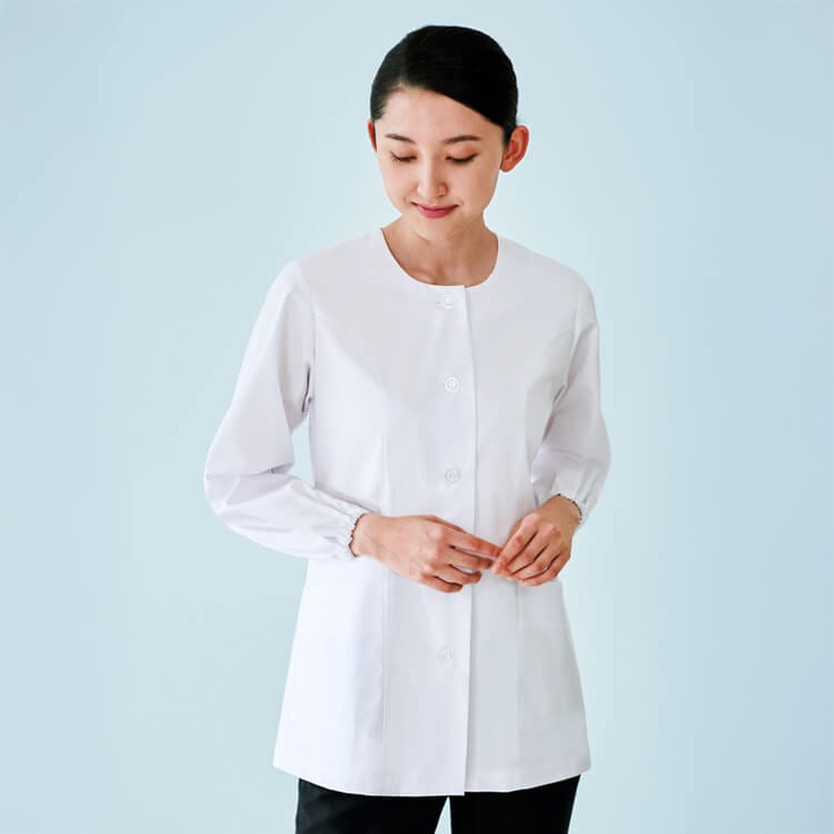【調理用白衣長袖 レディース】衿なし・袖口ゴム仕様「両腰ポケット付き」吸汗・調理着 S～4L / 厨房白衣