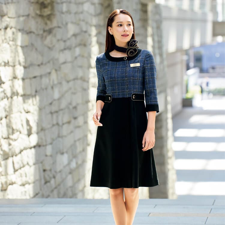 【事務服ワンピース 七分袖】オールシーズン「ブルーチェック柄」ホームクリーニング対応 5～19号 / インフォメーション制服 (JOI62150)