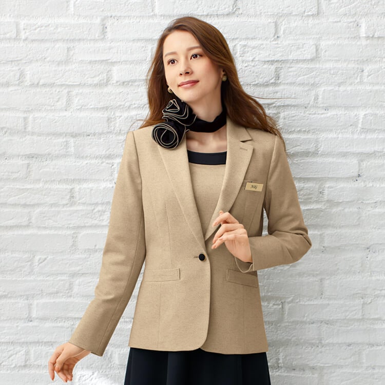 【オフィス制服ジャケット】オールシーズン「特殊織 光沢感のある素材」5～19号 / ベージュ色  (JOI81525)