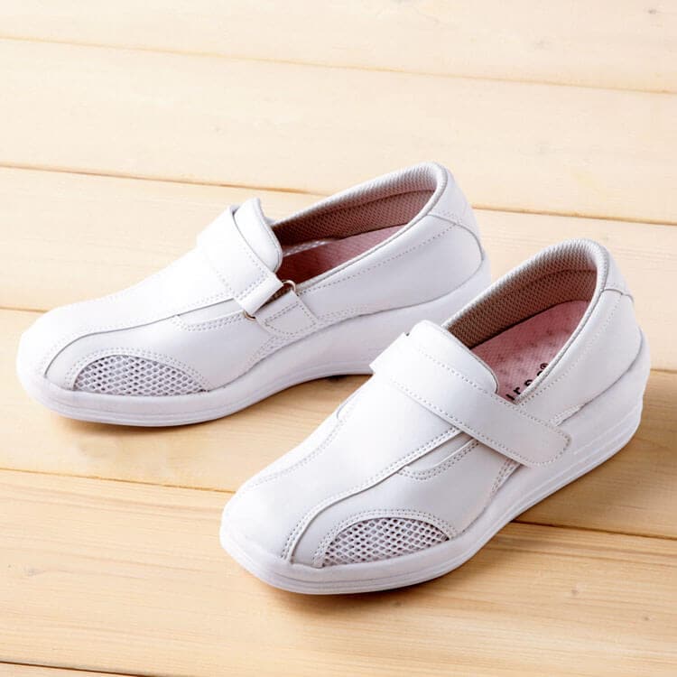 【ナースシューズ 3E】レディース・軽量「美脚5.5㎝ヒール仕様」撥水加工・オールメッシュインソール・白色 22.0～26.0cm（FOLFT-3）