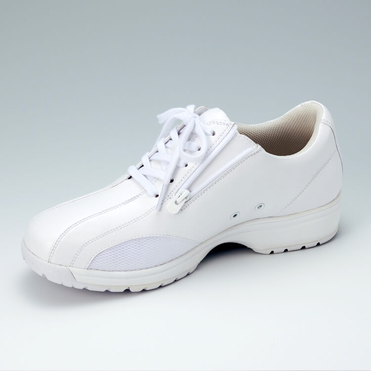 【ナーススニーカー】レディース「衝撃吸収パワークッション」高通気・22.0～25.5㎝ / ヨネックス（NGLYN490）