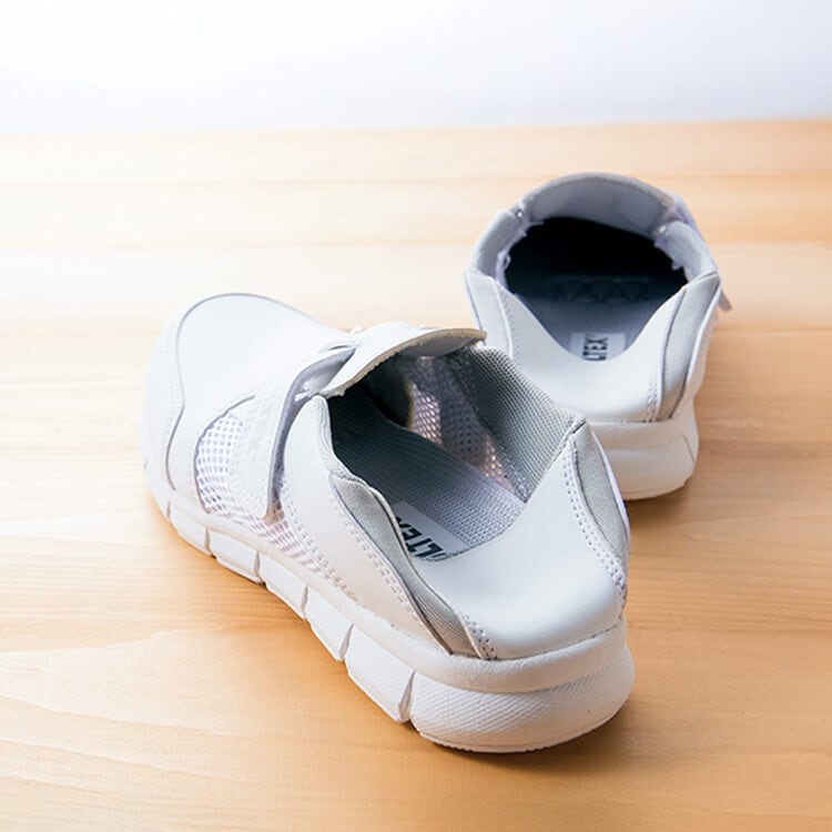 【医療用ナースシューズ】大きいサイズ対応「かかとが踏める2way仕様」静電・超軽量 ホワイト・ブラック 22.0～30.0cm / 看護師スニーカー (IIS861404)