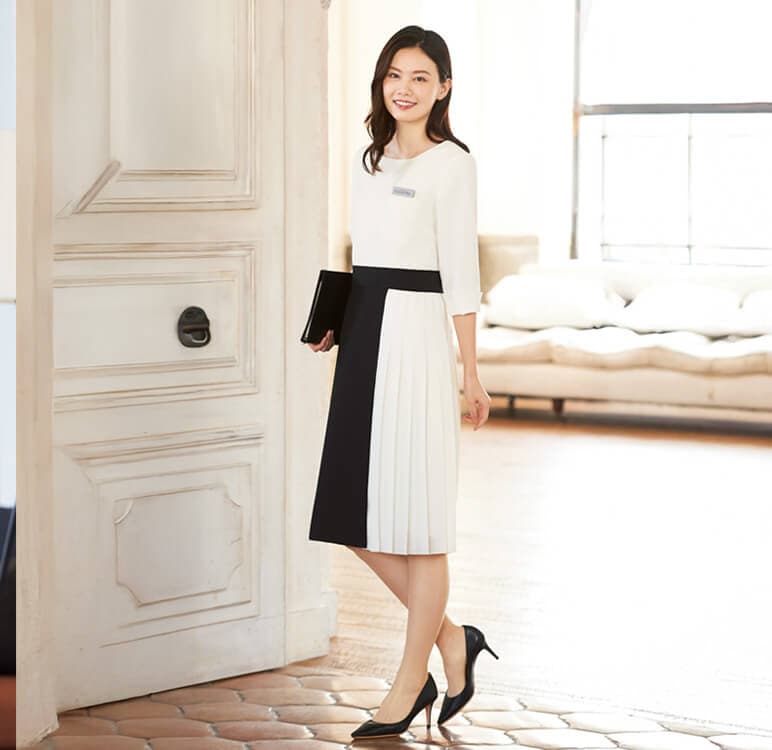 【エステ制服ワンピース 七分袖】撥水撥油「プリーツデザイン」ストレッチ・防汚加工 5～15号 / 2色（HTH7734）