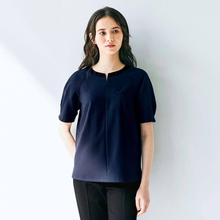 【事務服プルオーバー半袖】ストレッチ「冬あたたかく 夏涼しい」COOLMAX素材 5～15号  ブラック / ネイビー（KAHNST033）