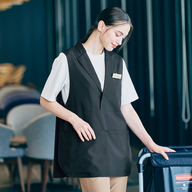 【清掃員向きベスト】男女兼用・撥水加工「水や汚れを防ぐ」便利ポケット付き・2サイズ / ブラック グレー色（SEL6415）
