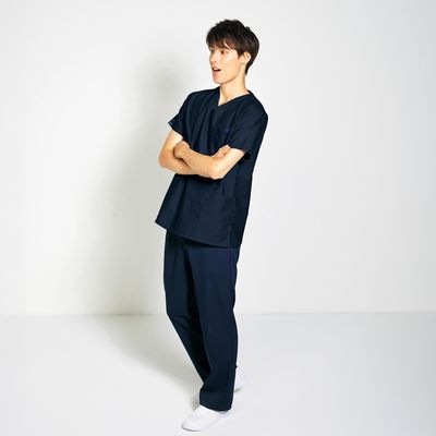 スクラブ 上下セット｜7000SC パントン（PANTONE）男女兼用・胸元が