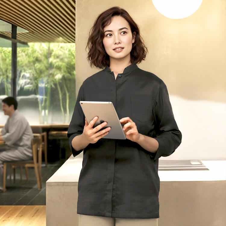 ショップ店員 ユニフォーム FB4579U｜上品なスタンドカラーシャツ
