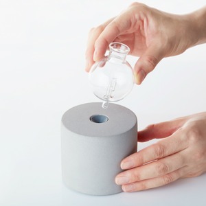 アットアロマ nebulizing diffuser 「orb」（ネブライジングディフューザー オーブ）単品(卸商品)