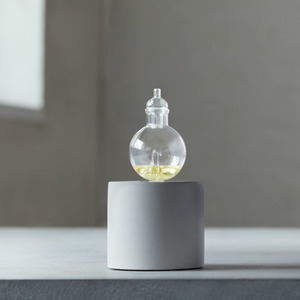 アットアロマ nebulizing diffuser 「orb」（ネブライジングディフューザー オーブ）単品(卸商品)