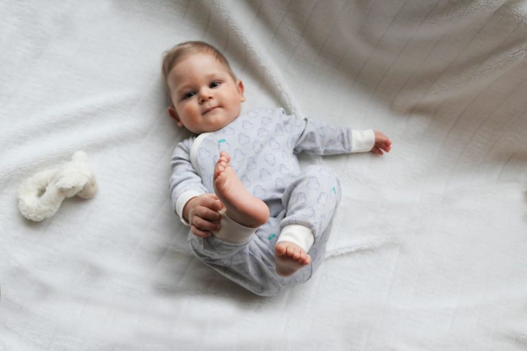 BiNKi カバーオール( 長袖足付きロンパース) オーガニックコットン100% ビンキペンギン柄 グレー オランダ発のダッチデザイン Jumpsuit XS/S/M/L