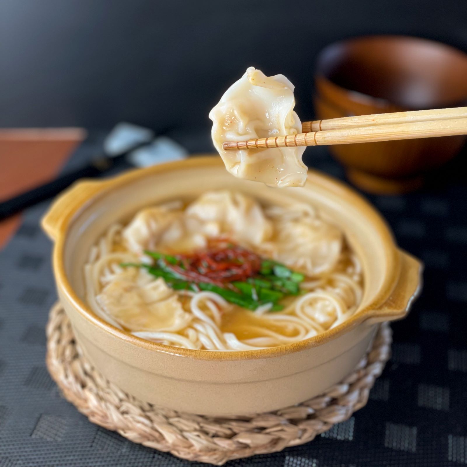 【冷凍】長崎県産雲仙しまばら鶏使用 一口餃子