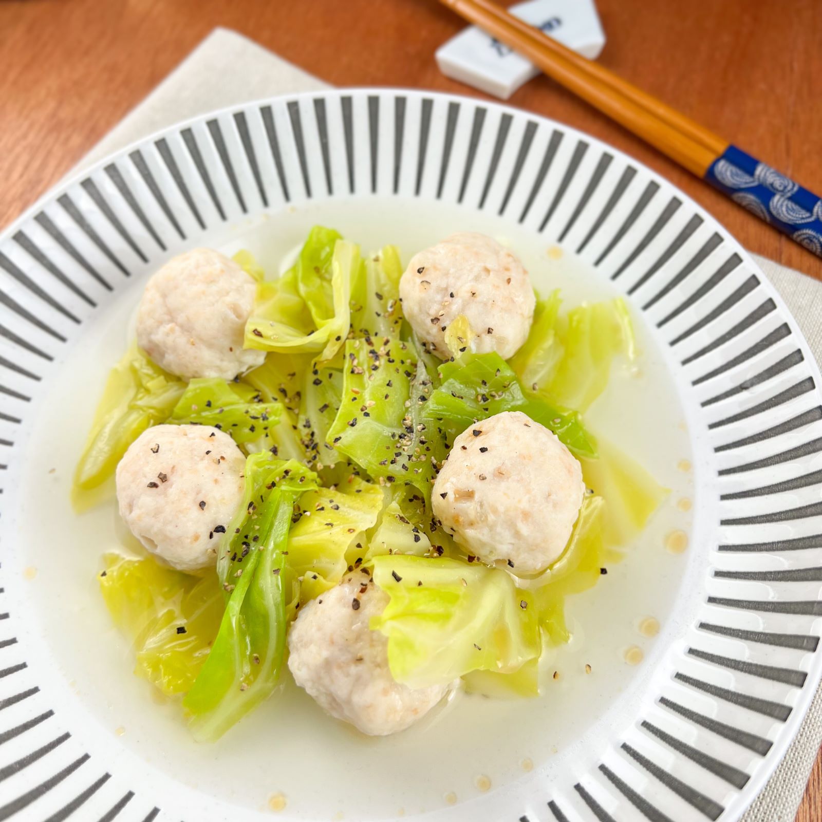 【冷凍】雲仙しまばら鶏ぷりぷり肉だんご