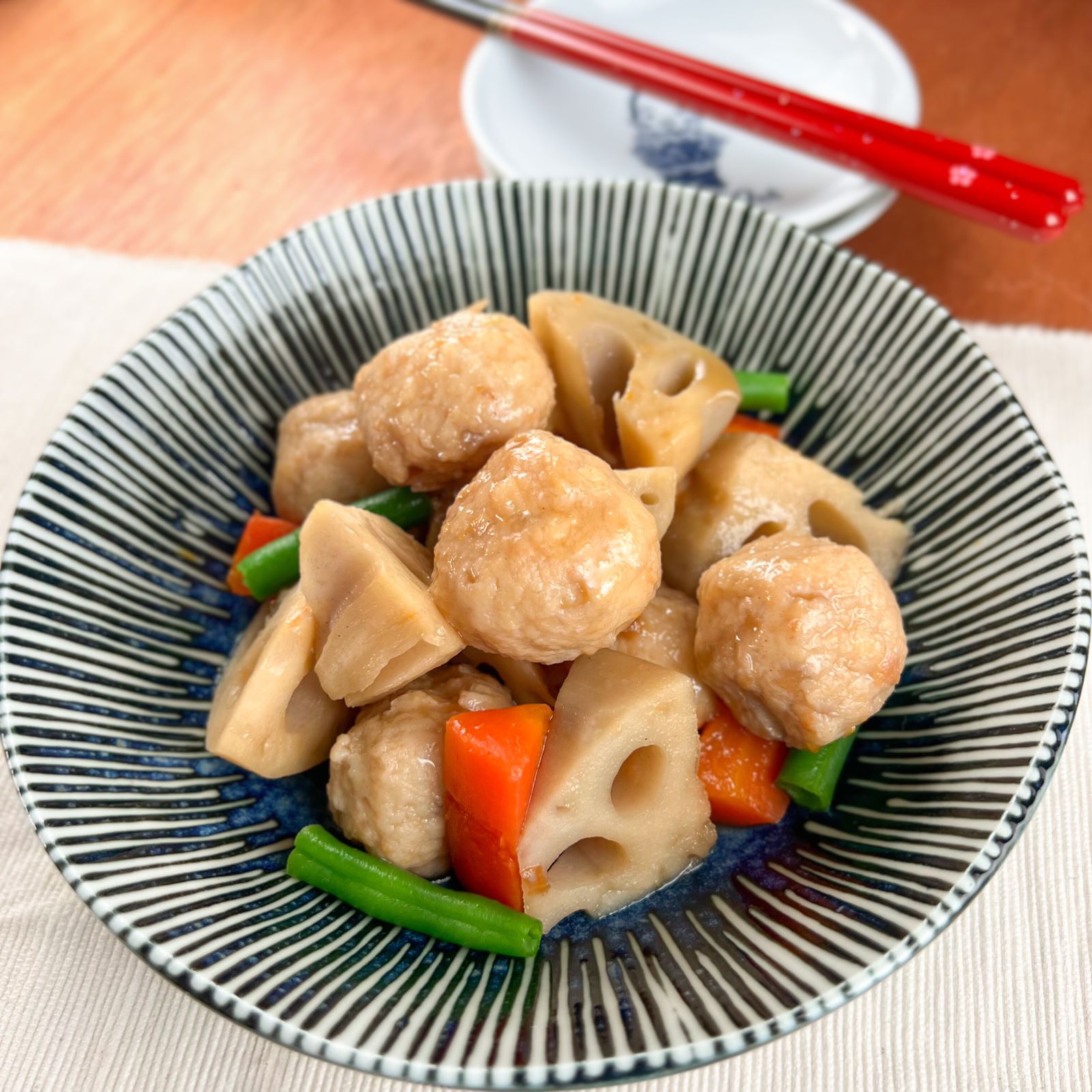 【冷凍】雲仙しまばら鶏ぷりぷり肉だんご