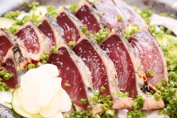 高知特産！藁焼きかつおタタキ4節(約800g)　塩タレ食べ比べセット