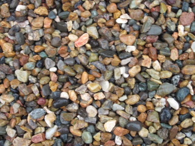 天然南部砂利　20kg袋 南部玉砂利 選べる3サイズ（1mm～14ｍｍ）