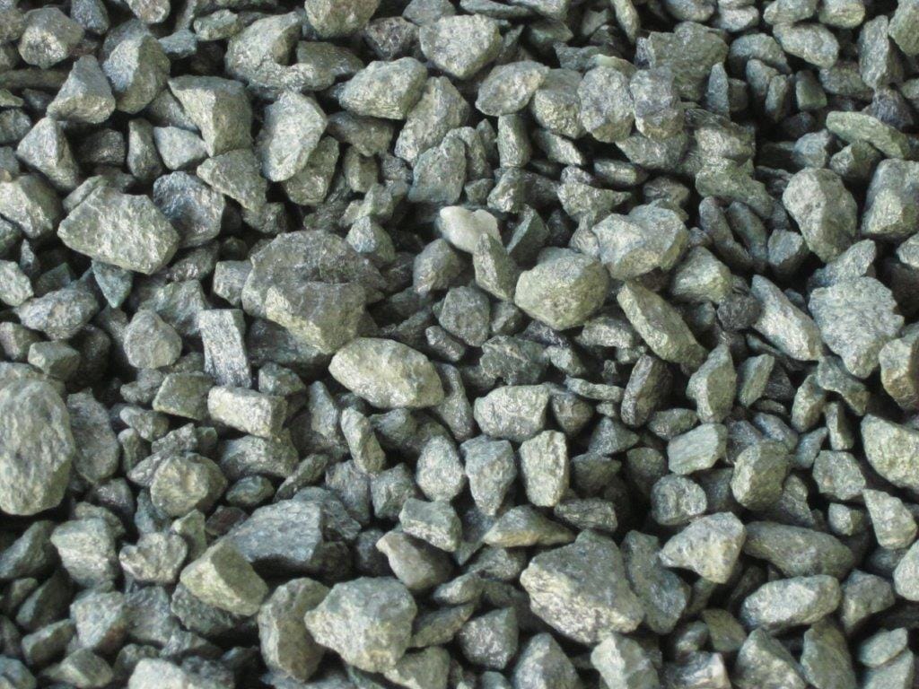 国産 青（緑）砕石 20kg袋入り　5号/6号