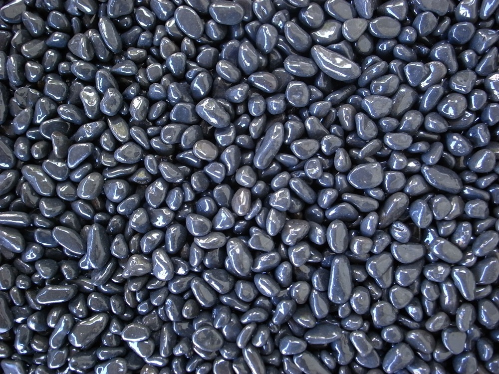 真黒石（黒砂利）20kg　選べる5サイズ(6mm～50mm)