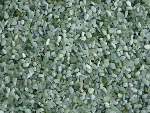 ライトグリーン（黄緑砂利）4サイズ（10～30mm） 20kg袋