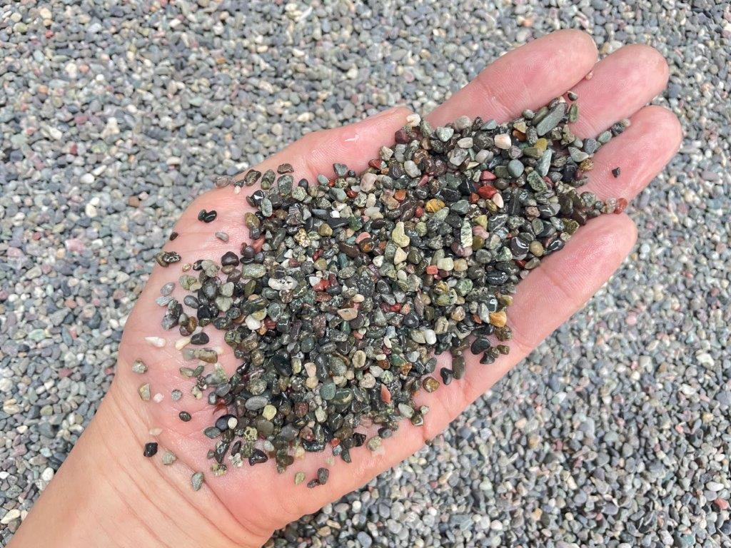 瀬戸内砂利（せとうちじゃり）20kg袋　全3サイズ（約3～9mm