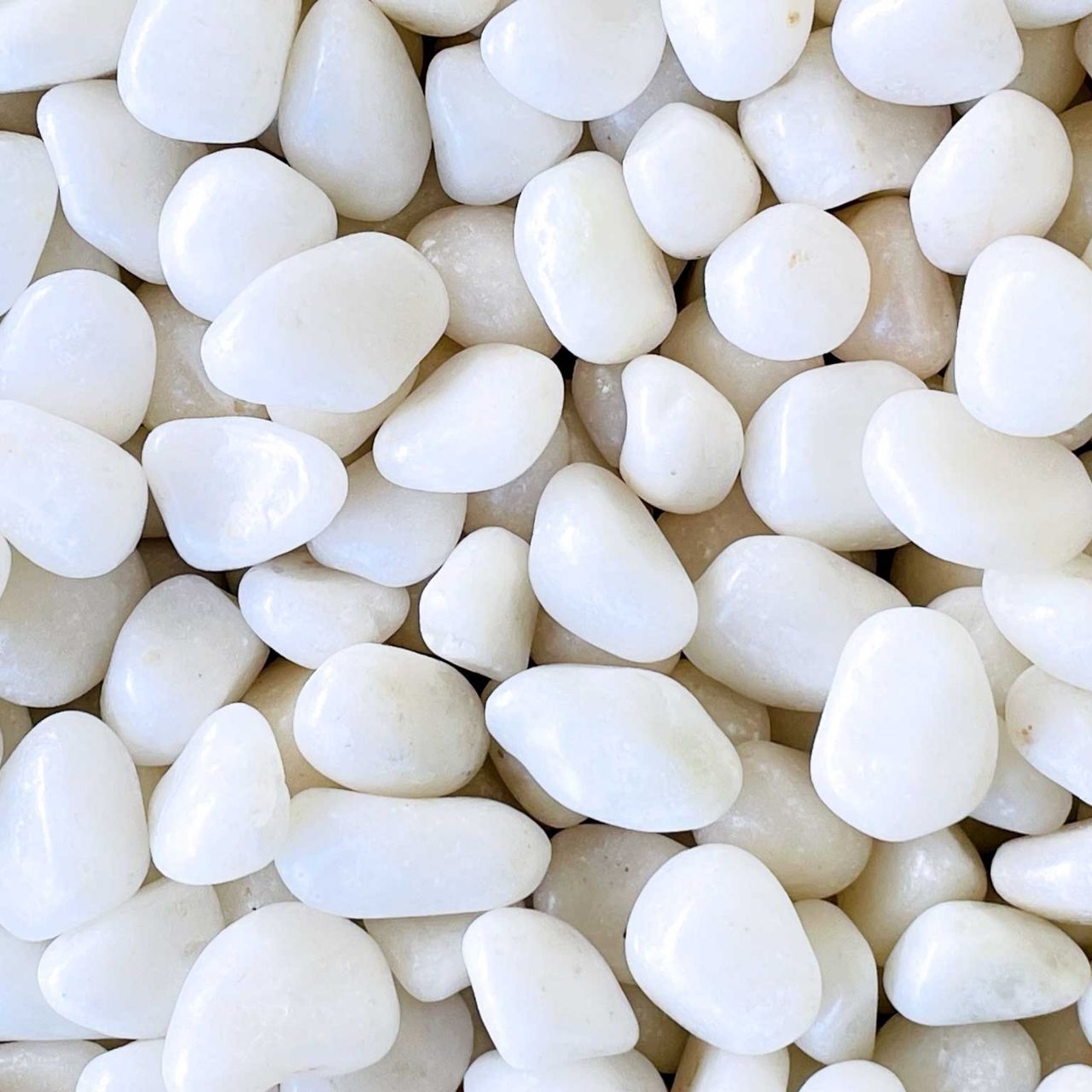 ＷPO白玉砂利　磨　20kg袋　7サイズ(9mm～60mmまで）　