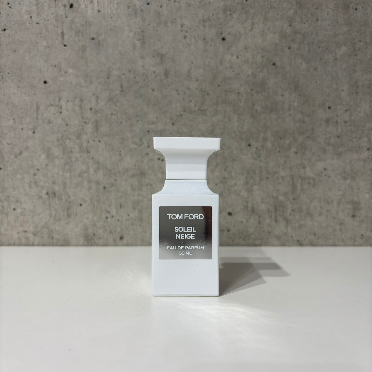 定価4.1万！新品！国内正規品！TOM FORD 香水ソレイユ・ネージュ50ml 定価4.1万！新品！国内正規品！TOM FORD 香水ソレイユ・ネージュ50ml