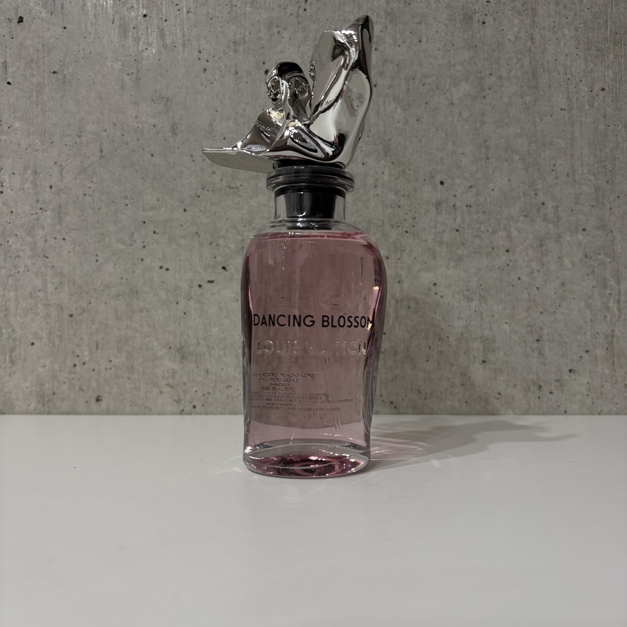 注文殺到のため発送まで3-7日かかります】LOUIS VUITTON ルイヴィトン
