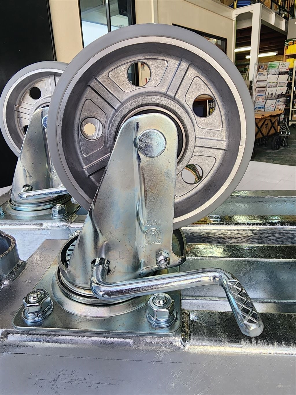 TWIN1400����ƥ���åȥ��쥿��ʥ��ӥ�������������ñ����Ω��֡�