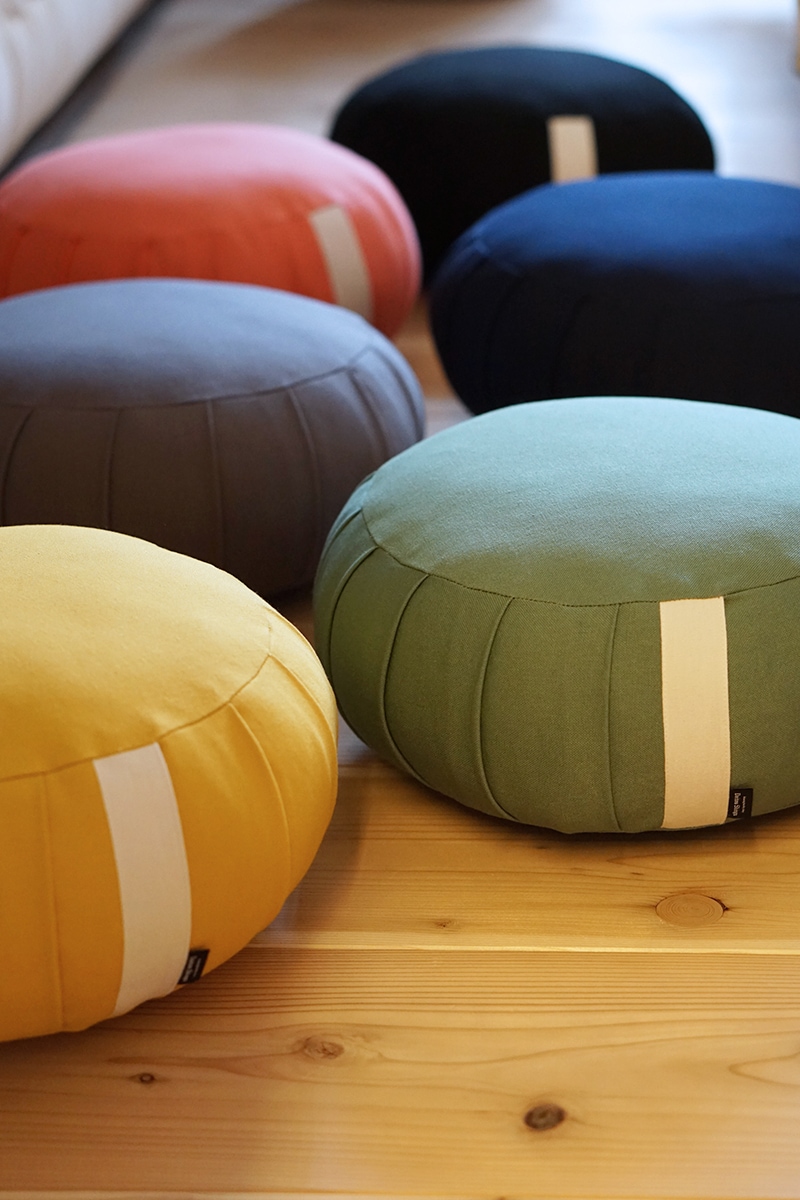 座禅座布団（直径約33cm）［中わた：パンヤ］ | すべての商品