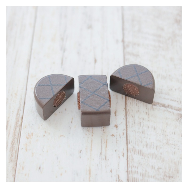 《presentいちご付き》名入れ付き・包丁屋さん Bセット　(木のおもちゃ　ままごと)