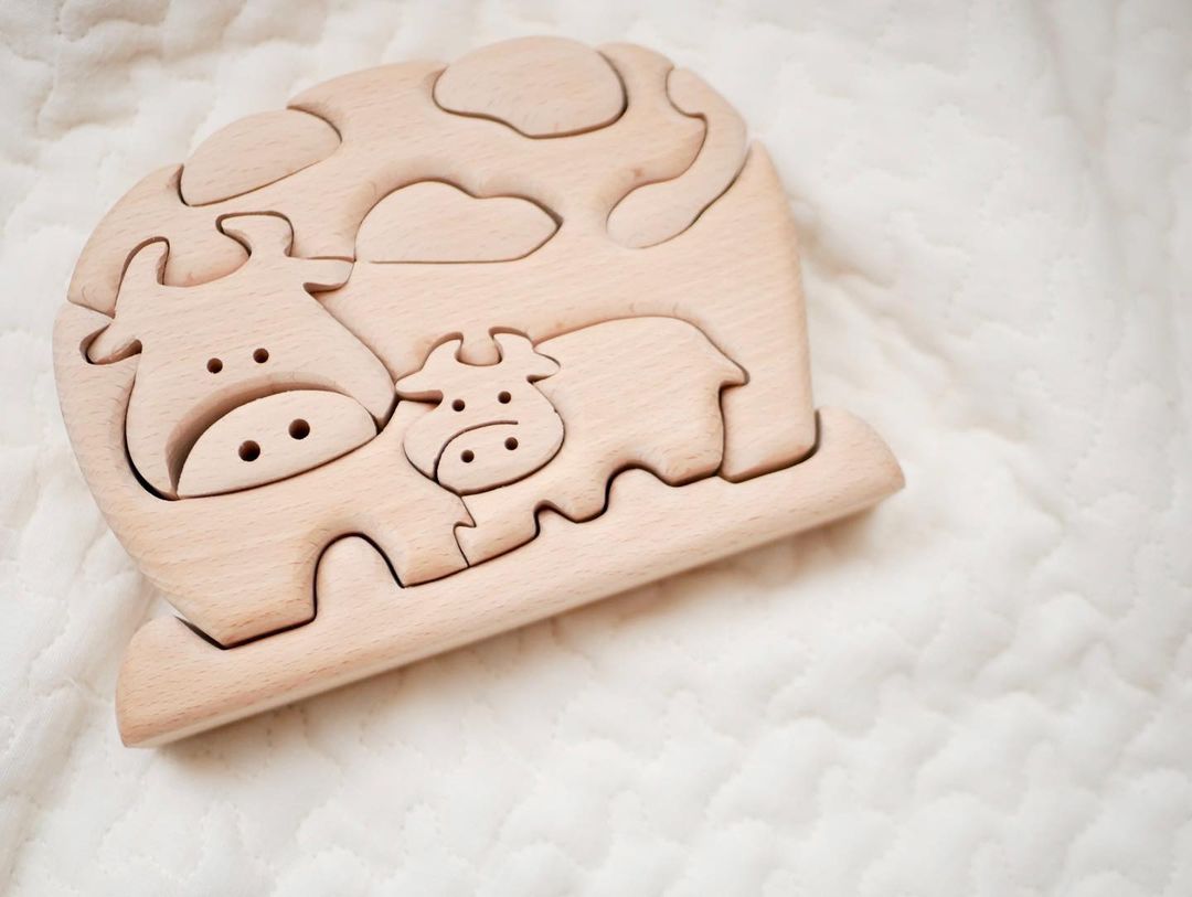 期間限定★特別価格・立体パズル　うし（木のおもちゃパズル）