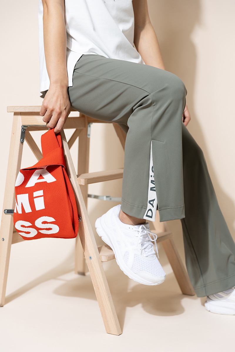 スリットロゴパンツ カーキ 1432-1203