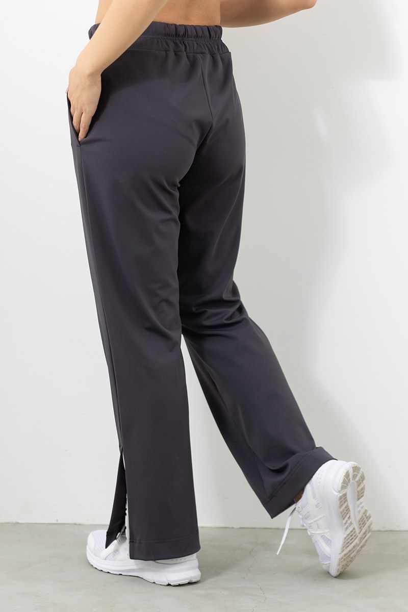 スリットロゴパンツ チャコール 1432-1203 | D SHOP 着心地のいい高