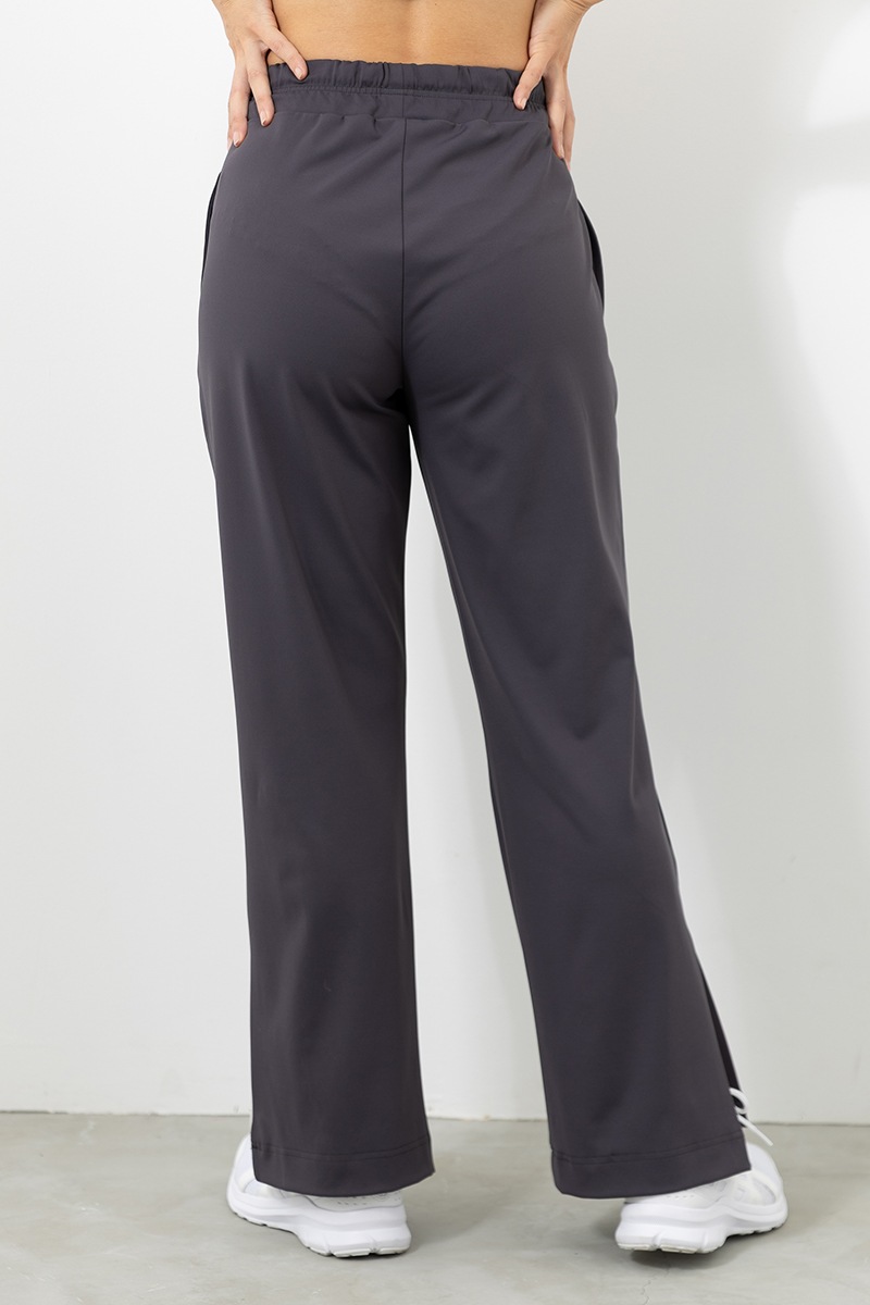 スリットロゴパンツ チャコール 1432-1203 | D SHOP 着心地のいい高