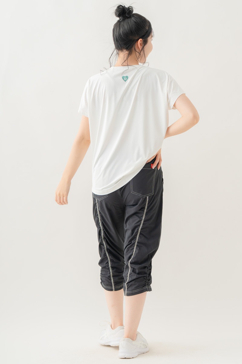 【先行割10％OFF】　AIRYパッカリングカプリパンツ ブラック 1631-1641【8/17まで】