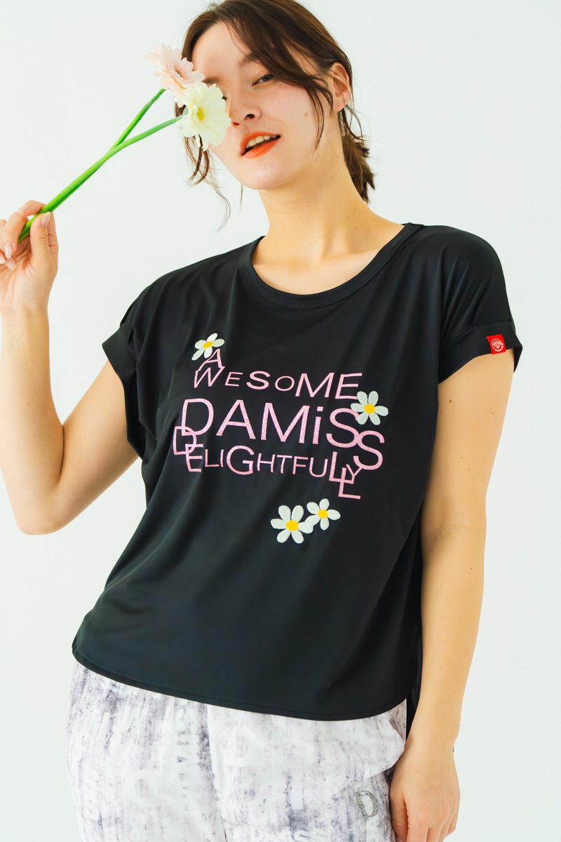 フラワー刺繍タックＴシャツ  ブラック　1534-1606